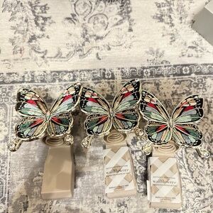 Bath & Body Works Butterfly Wallflowers • 3